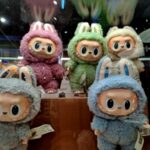 labubu figure pallet