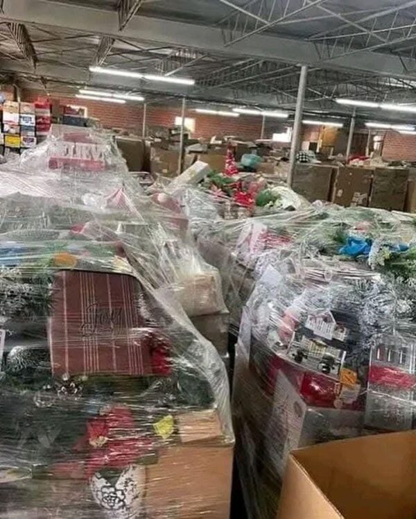 christmas deco liquidation pallet christmas deco liquidation pallet